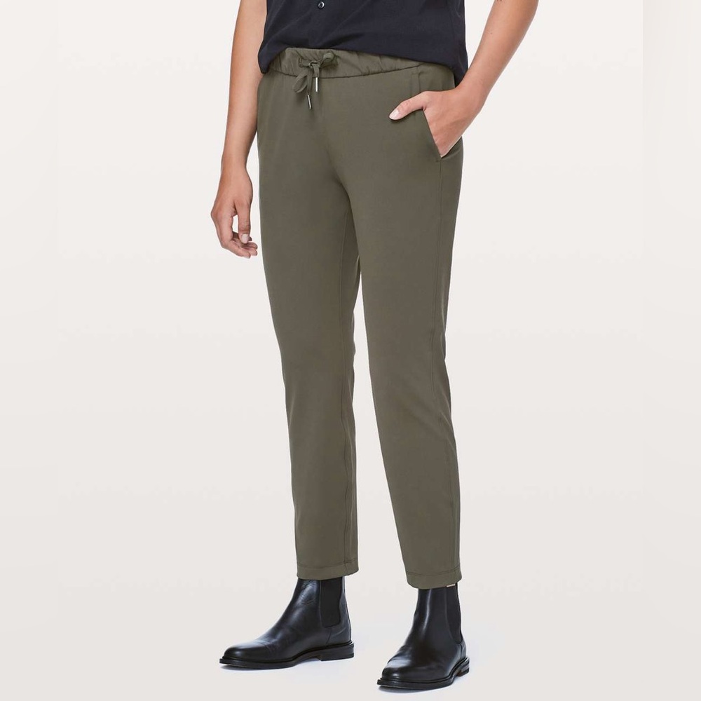 Lululemon On the Fly Pants 28” size 8